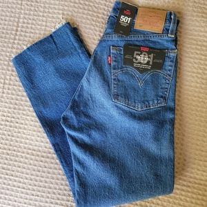 Levi's 501 Cropped Jeans